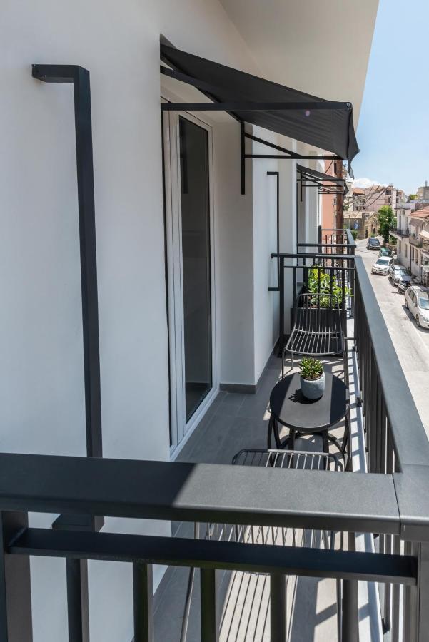 Bitzaro Boutique Hotel Закинтос Екстериор снимка